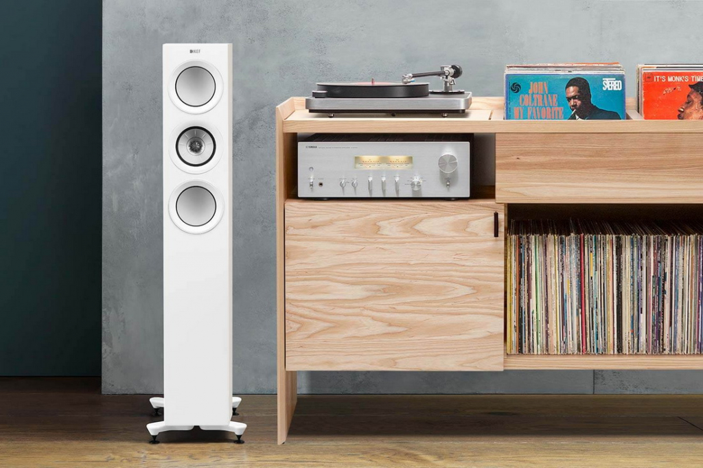 KEF R5 WH 2.jpg