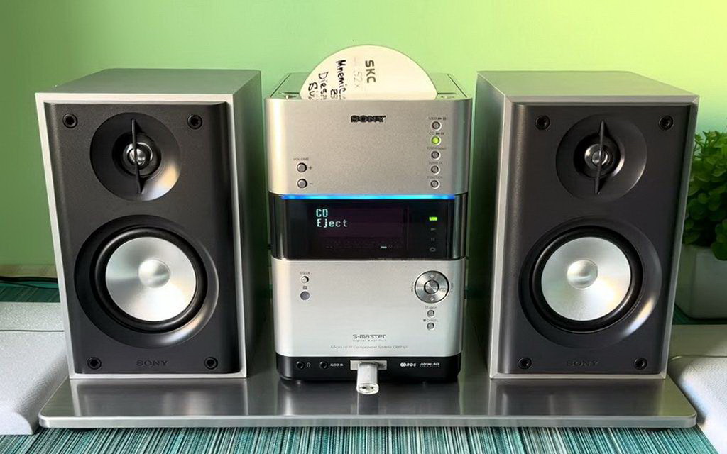 Sony CMT u1 353.jpg
