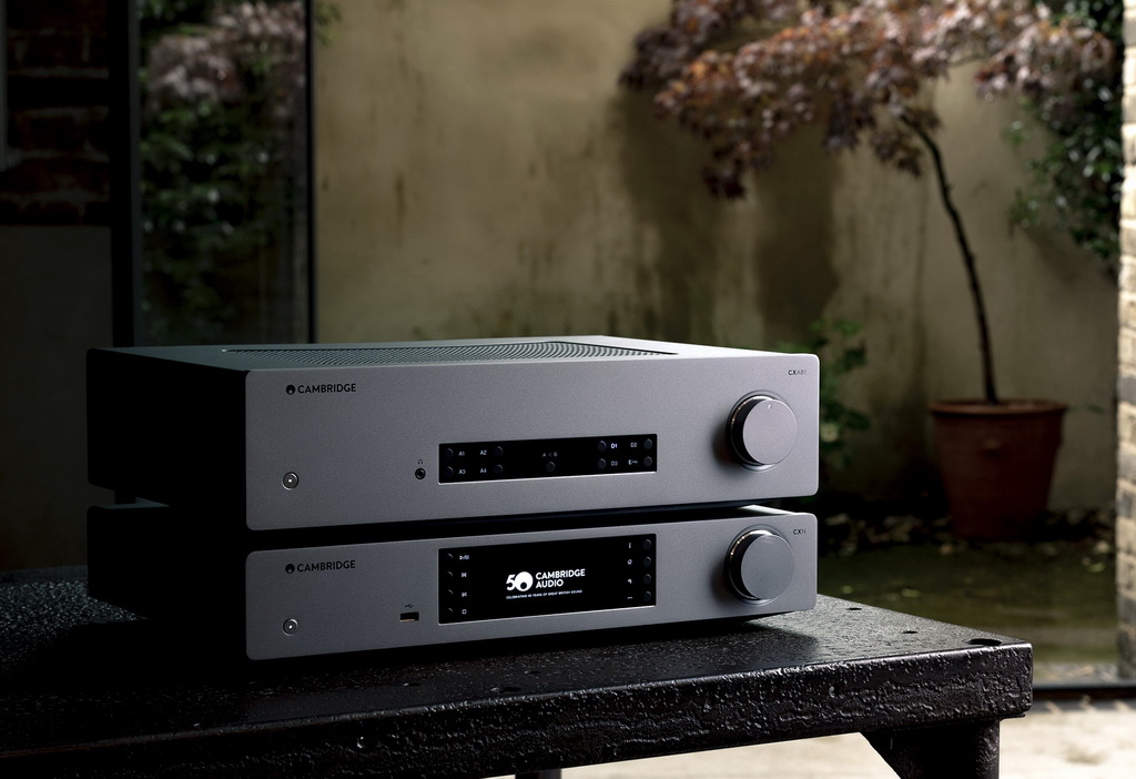 Cambridge Audio CXA81 lifestyle 2.jpg