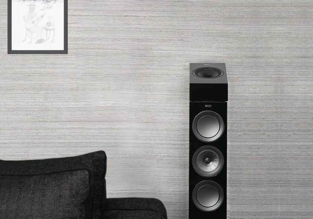 kef-r8a-black-lifestyle-1_1200x1200.jpg