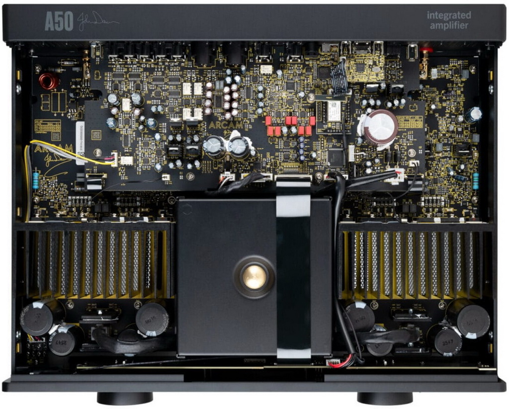 Arcam-A50-internals-1280x1001.jpg