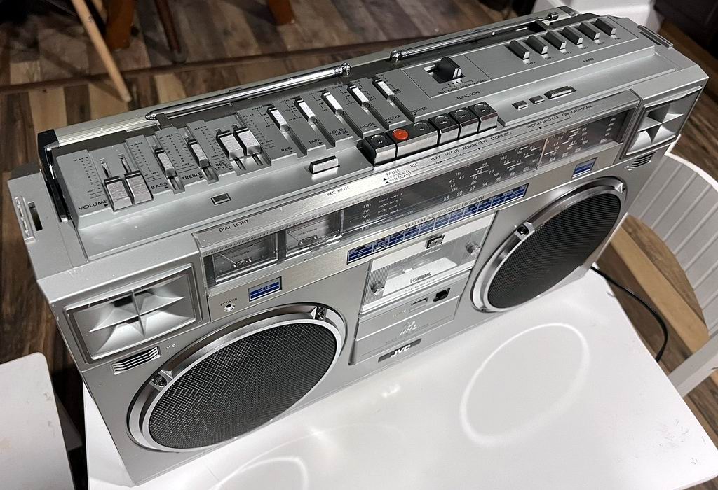 JVC RC-M70  66.jpg