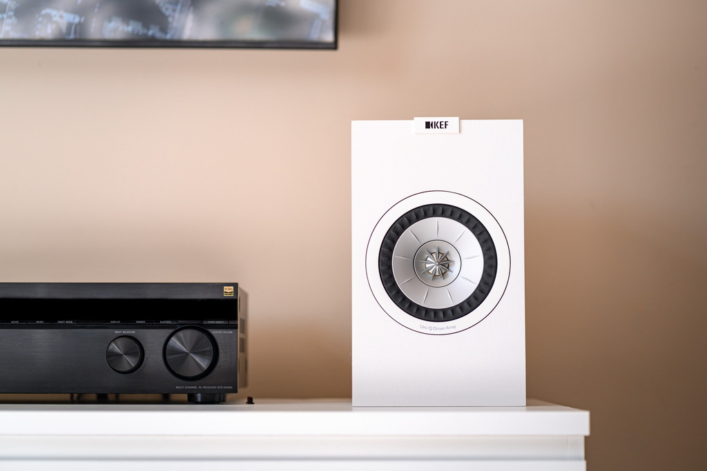 beginner-audiophile-kef-q150-v0-wdy7n7lqn44a1.jpg