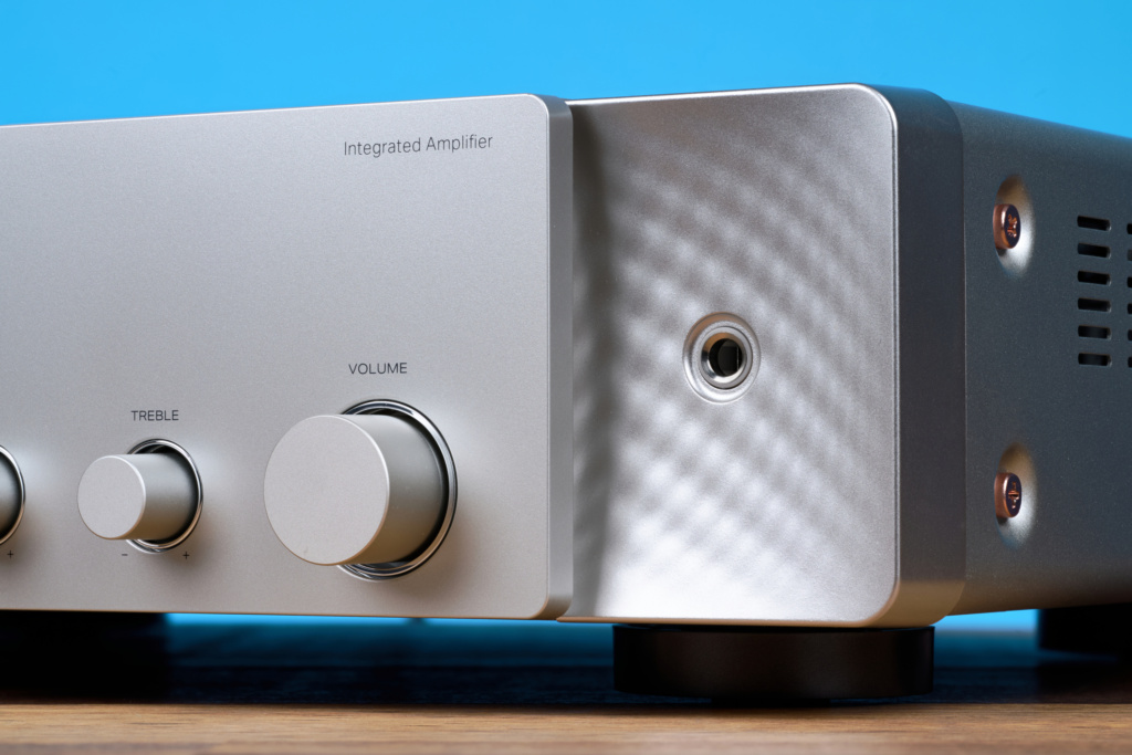 marantz-model-70-vorderseite-rechts-1024x683.jpg