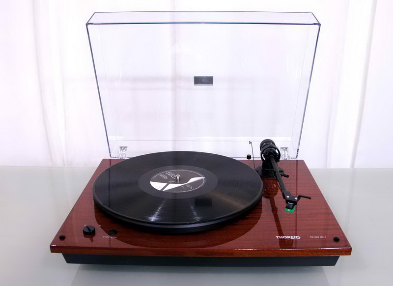 Thorens-TD-295-MKIV-mahog_P_9005.jpg
