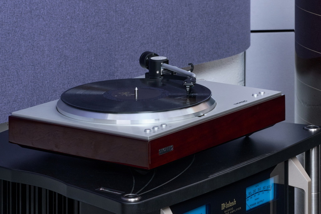 thorens-td-404-dd-titelbild-2048x1024.jpg