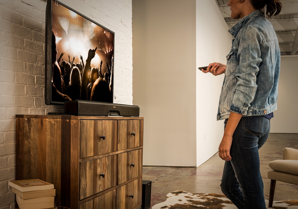 Klipsch RSB-8 lifestyle 6.jpg