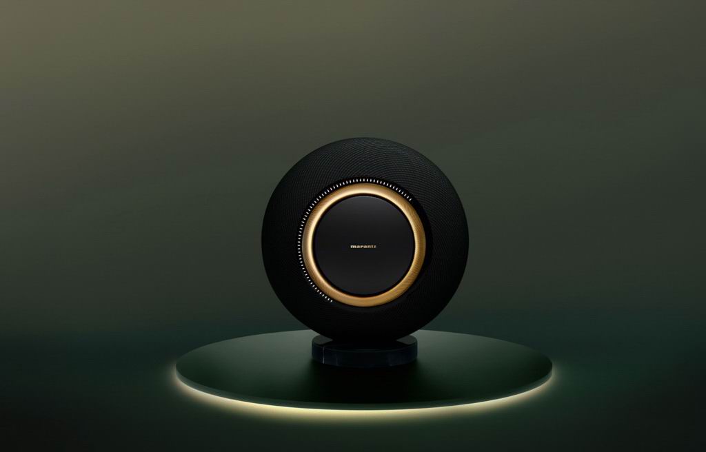marantz-grand-horizon-speaker-midnight-sky-speaker-on-a-table.jpg