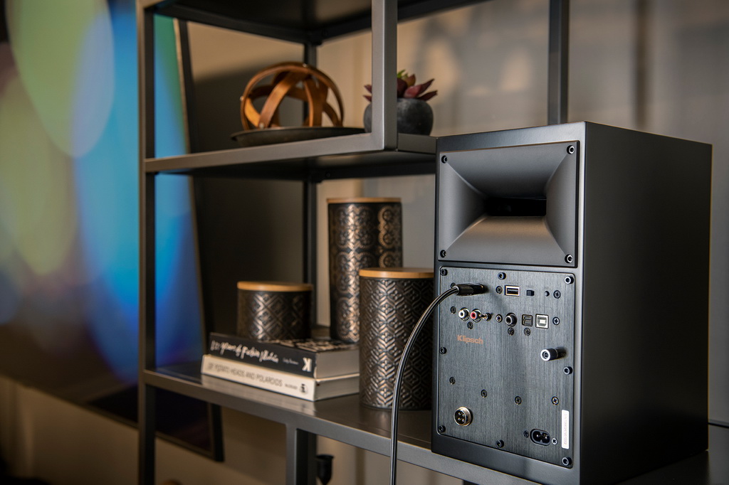 Klipsch-TheFives-powered-speakers-best-connection-options.jpg