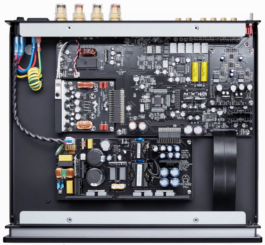 primare-i15mm-integrated-amplifier-and-mm-phono-stage-technology-inside-with-mm15-module-scaled.jpg