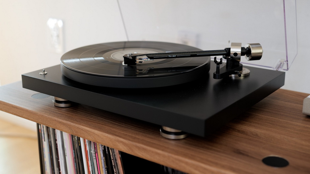 PROJECT+DEBUT+PRO+TURNTABLE.jpg