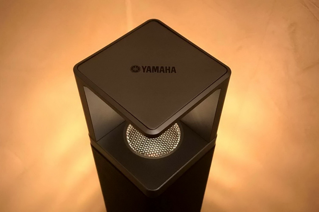 Yamaha LSX-700 4.jpg